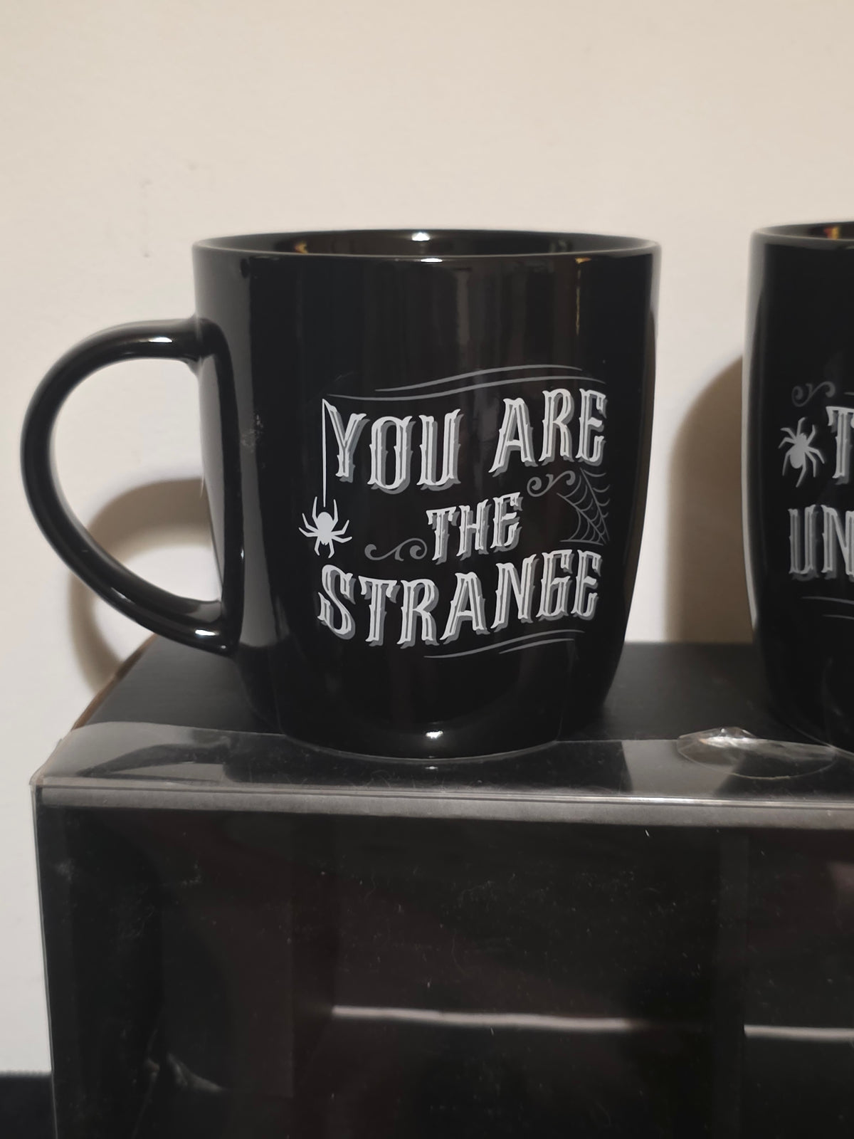 Strange & Unusual – Gothic Couples Mug Set