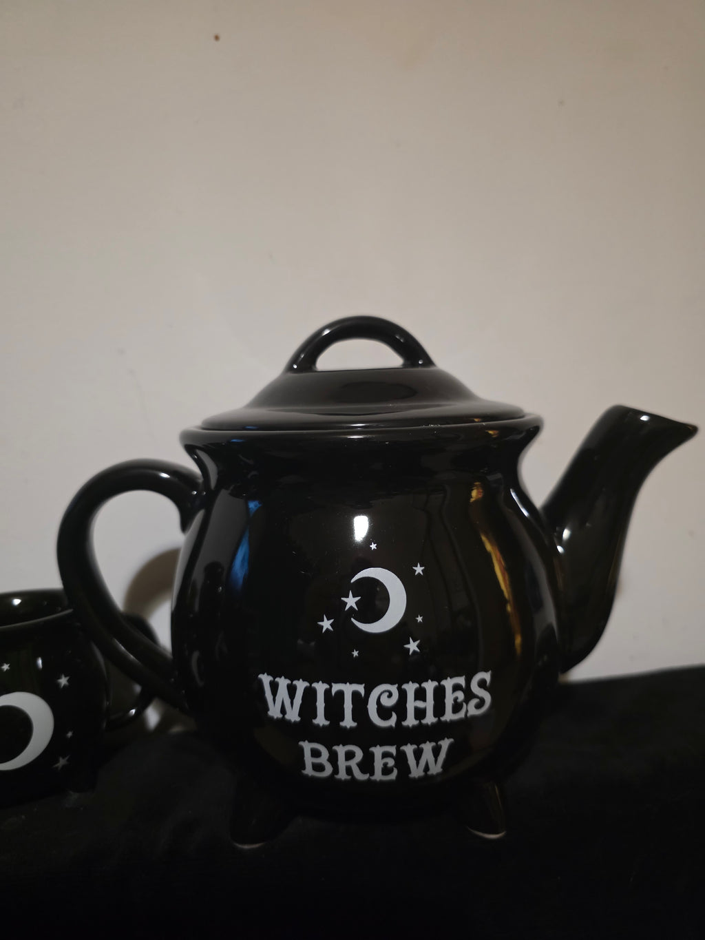 Witches Brew Ceramic Cauldron Tea Set – A Tea Party for Your Coven 🖤🌙