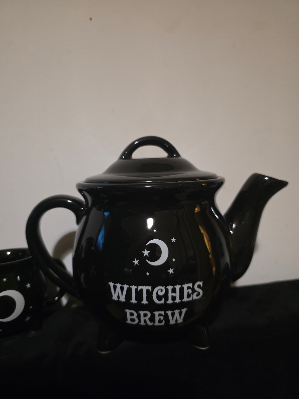 Witches Brew Ceramic Cauldron Tea Set – A Tea Party for Your Coven 🖤🌙