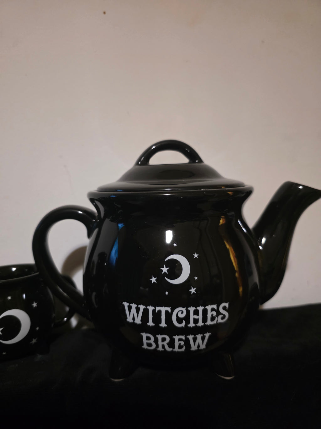 Witches Brew Ceramic Cauldron Tea Set – A Tea Party for Your Coven 🖤🌙