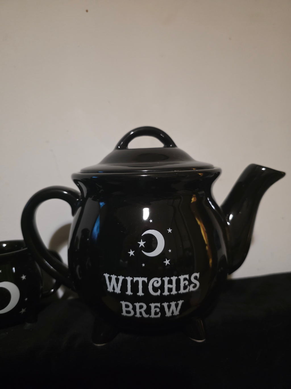 Witches Brew Ceramic Cauldron Tea Set – A Tea Party for Your Coven 🖤🌙