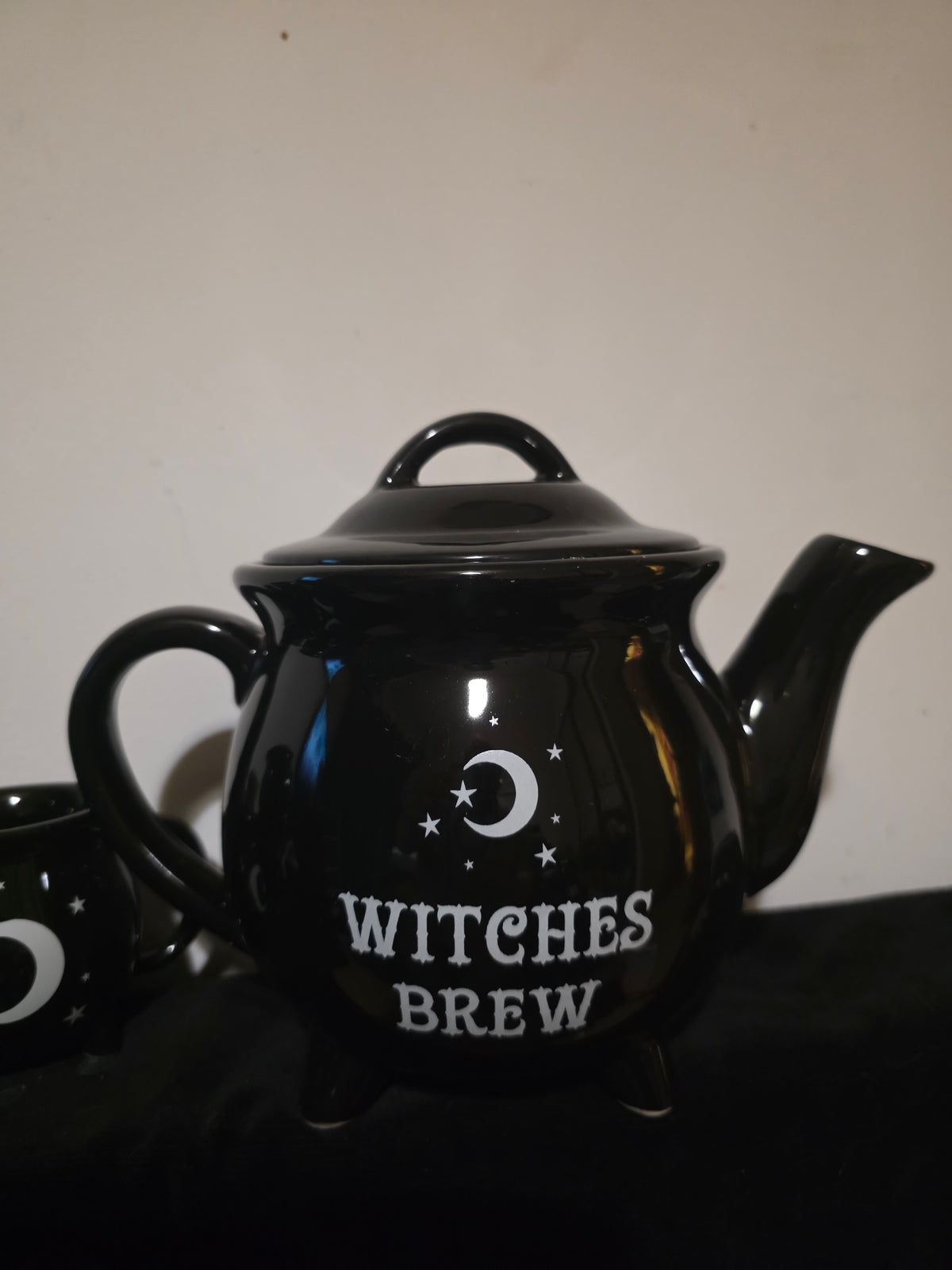 Witches Brew Ceramic Cauldron Tea Set – A Tea Party for Your Coven 🖤🌙