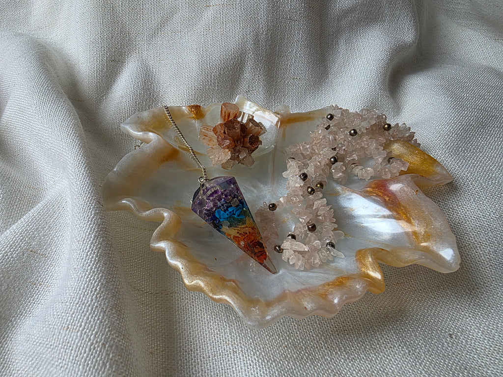 Pearl Shell Trinket Dish | Handmade Resin Jewellery Tray | Elegant Home & Vanity Decor