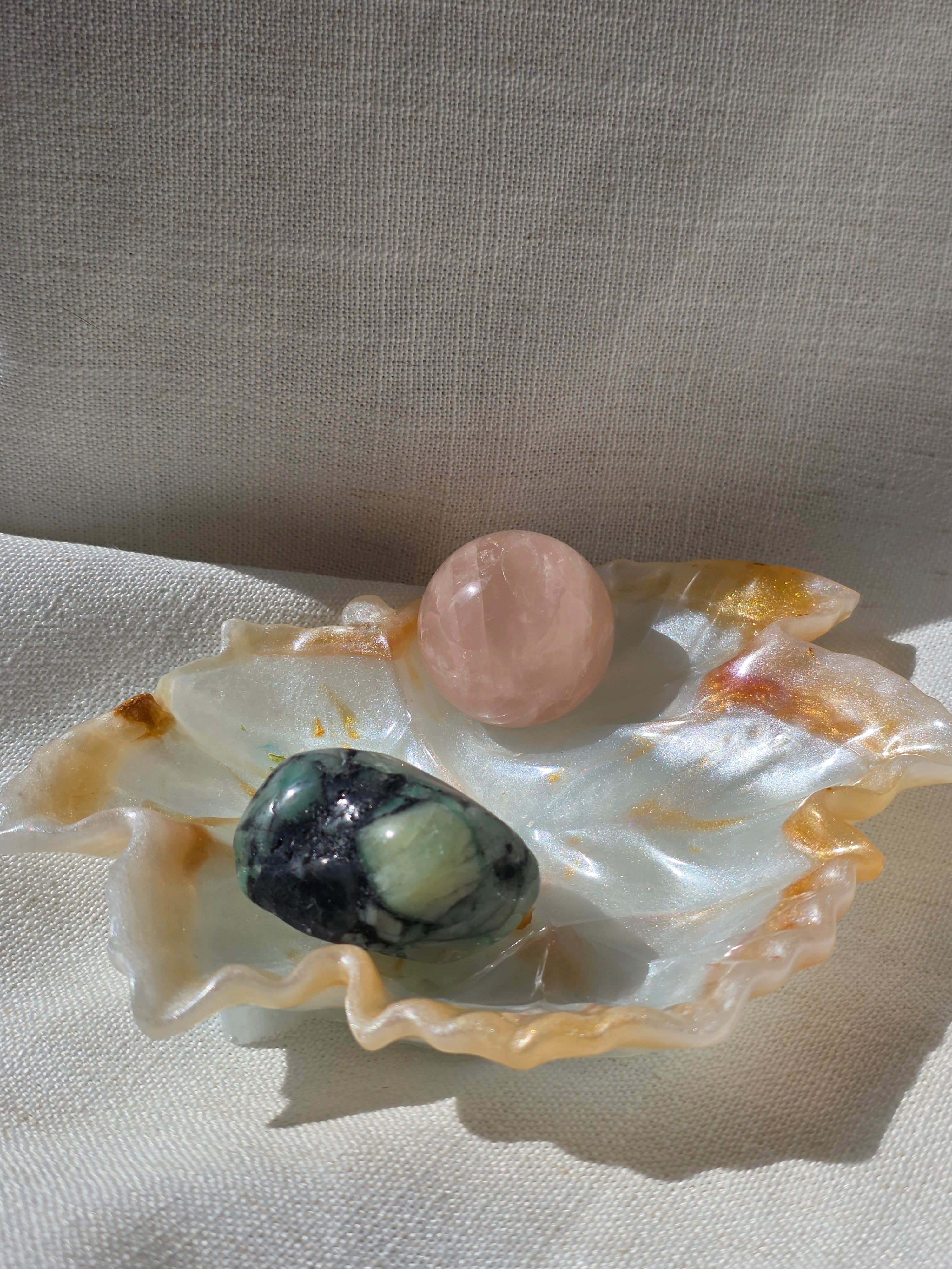 Pearl Shell Trinket Dish | Handmade Resin Jewellery Tray | Elegant Home & Vanity Decor