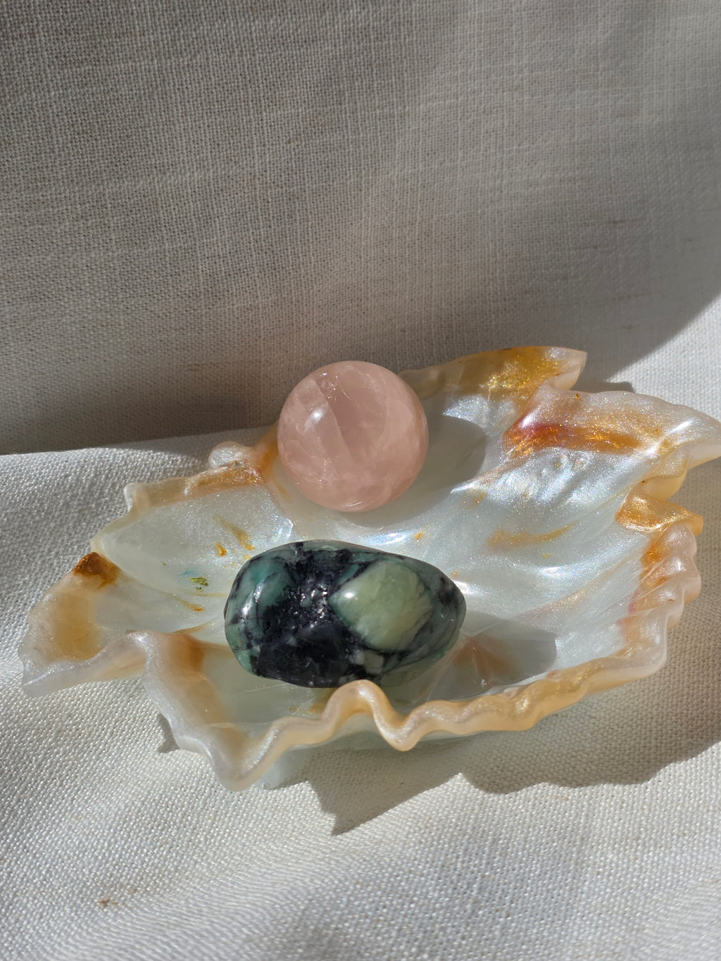 Pearl Shell Trinket Dish | Handmade Resin Jewellery Tray | Elegant Home & Vanity Decor