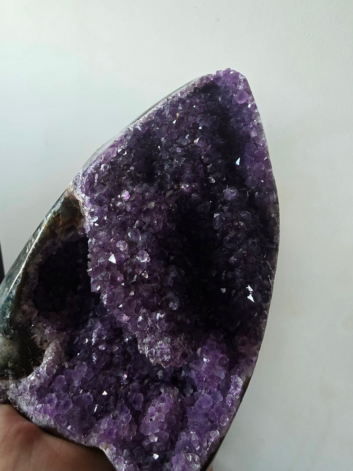 Natural Amethyst Geode Cave – Brazil | 1.285kg Collector Statement Piece